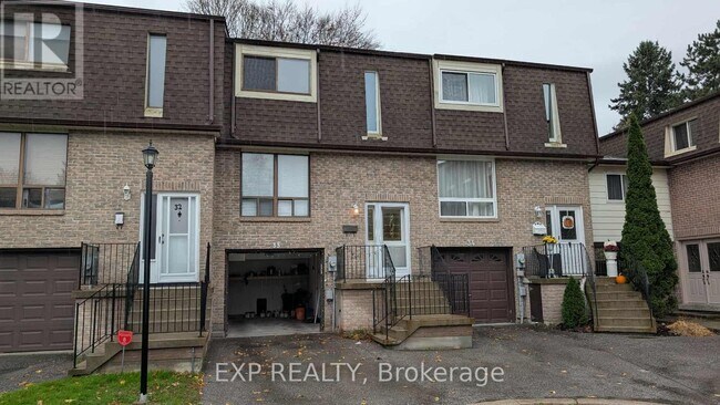 350 Camelot Ct in Oshawa, ON - Building Photo - Building Photo