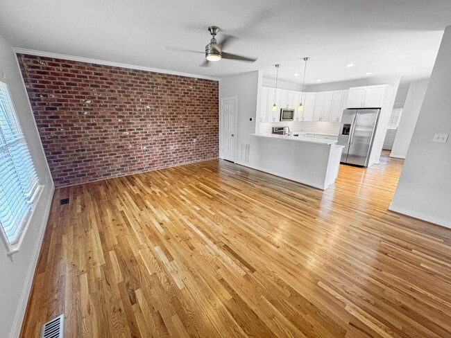 1320 Perry St in Richmond, VA - Foto de edificio - Building Photo