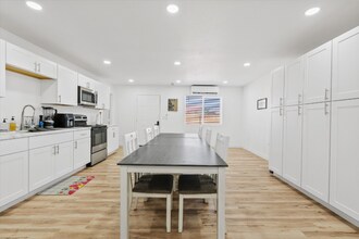 2956 E Mobile Ln in Phoenix, AZ - Building Photo - Building Photo