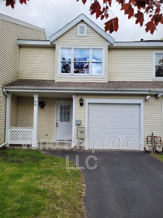 66 Plaza Ave in Rensselaer, NY - Building Photo