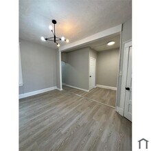 2800 W Cold Spring Ln in Baltimore, MD - Building Photo - Building Photo