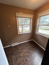 2424 Amherst Rd, Unit #2 in Middleton, WI - Building Photo - Building Photo