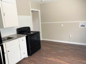 2020 35th St in Lubbock, TX - Building Photo - Building Photo