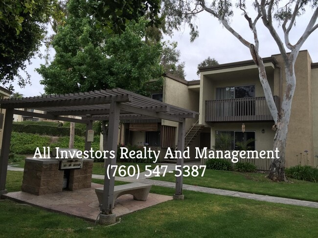 432 Edgehill Ln in Oceanside, CA - Building Photo - Building Photo