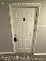 2082 Fairmont Ct in Lexington, KY - Building Photo