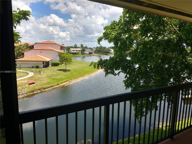 property at 9837 Nob Hill Ct
