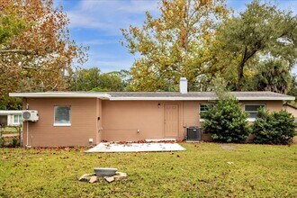 432 Sauls St in Ormond Beach, FL - Building Photo - Building Photo