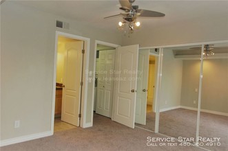 3434 W Danbury Dr-Unit -A212 in Phoenix, AZ - Foto de edificio - Building Photo