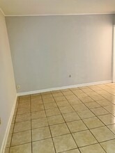 2633 Knox Ave, Unit 2633 in St. Albans, WV - Foto de edificio - Building Photo