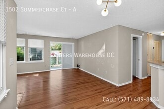 1502 Summerchase Ct in Reston, VA - Building Photo - Building Photo