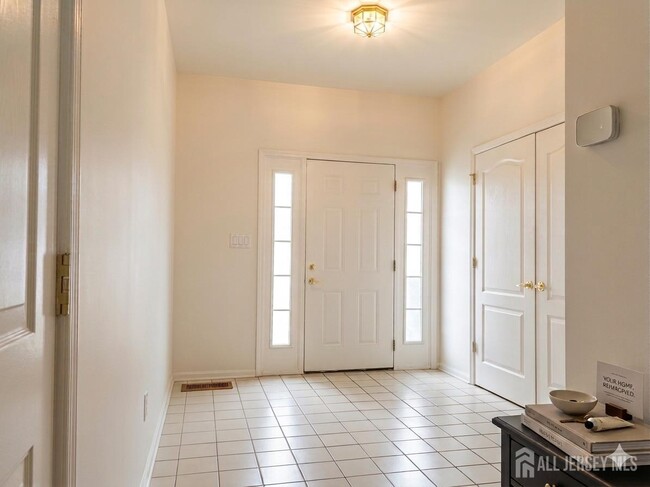 406 Birch Ct in New Brunswick, NJ - Building Photo - Building Photo