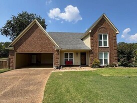 8855 Lake Edge Cove W in Memphis, TN - Building Photo