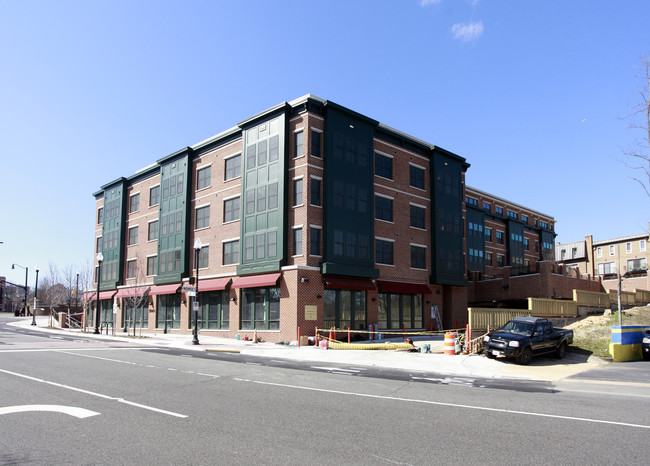 Dominion Heights in Arlington, VA - Building Photo - Building Photo