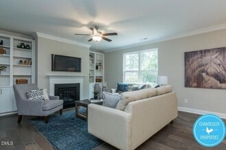 2527 Reynolds Dr in Graham, NC - Foto de edificio - Building Photo