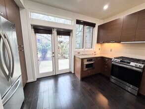 1200 Bellevue Way NE in Bellevue, WA - Building Photo - Building Photo