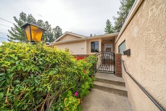 1854 W Crestwood St in Rancho Palos Verdes, CA - Building Photo - Building Photo