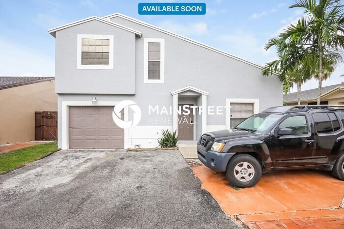 18954 NW 63rd Ct Cir in Hialeah, FL - Building Photo