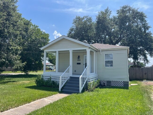 2422 Stafford St in Gretna, LA - Building Photo - Building Photo