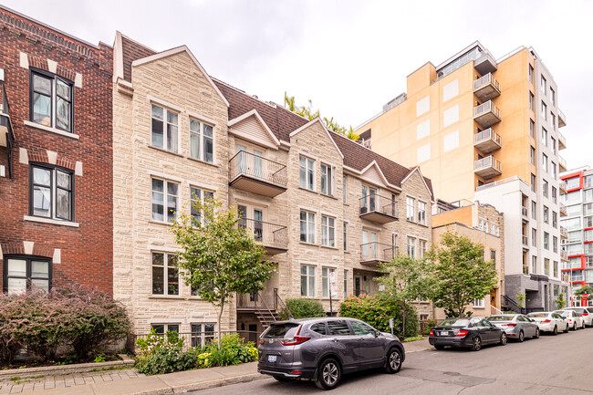 1090-1108 Wolfe Rue in Montréal, QC - Building Photo - Primary Photo