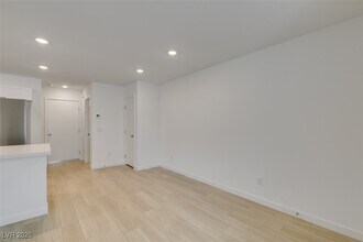 945 Jigglypuff Pl in Henderson, NV - Building Photo - Building Photo