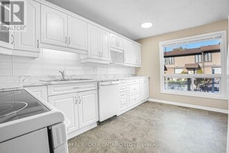 890 Cahill Dr W in Ottawa, ON - Building Photo - Building Photo