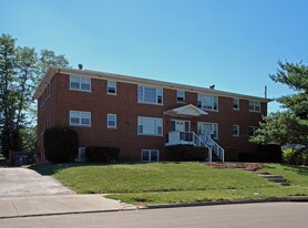 108 Surfside Dr in Lexington, KY - Building Photo