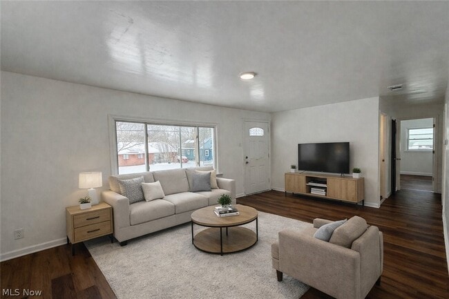 883 Kickapoo Ave in Akron, OH - Building Photo - Building Photo