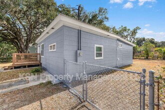 245 W 73rd St in Savannah, GA - Building Photo - Building Photo
