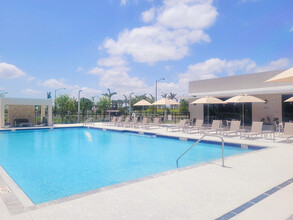 VILLAGE AT TRADITION in Port St. Lucie, FL - Building Photo - Building Photo