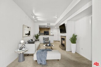 160 S Hudson Ave-Unit -102 in Pasadena, CA - Building Photo - Building Photo