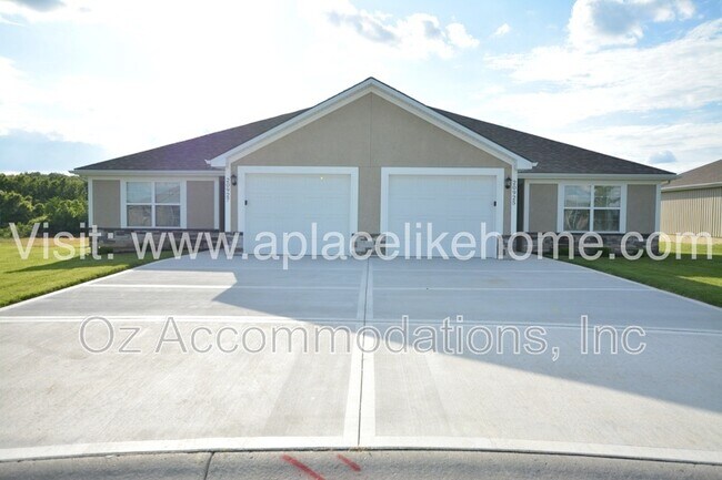 20927 E 8th St S in Independence, MO - Building Photo - Building Photo