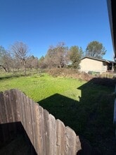 2216 Oxford Rd in Redding, CA - Building Photo - Building Photo