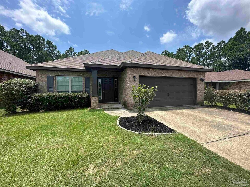 9578 Laramie Dr in Pensacola, FL - Building Photo