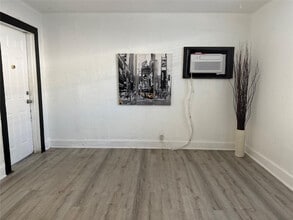 1947 Madison St in Hollywood, FL - Building Photo - Building Photo