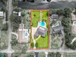 4920 SW 170th Ave in Southwest Ranches, FL - Building Photo - Building Photo