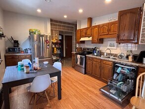 168 Auburn St, Unit B in Cambridge, MA - Building Photo - Building Photo