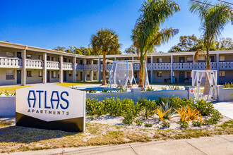 The Atlas Apartments- Sabal in St. Petersburg, FL - Foto de edificio - Building Photo