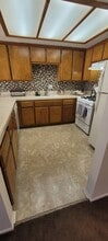 1571 W 207th St, Unit #C in Torrance, CA - Building Photo - Building Photo