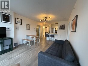 3438 Vanness Ave in Vancouver, BC - Building Photo - Building Photo