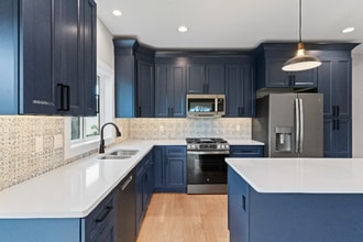 1368 Autumn Ridge Ln in Dubuque, IA - Foto de edificio - Building Photo