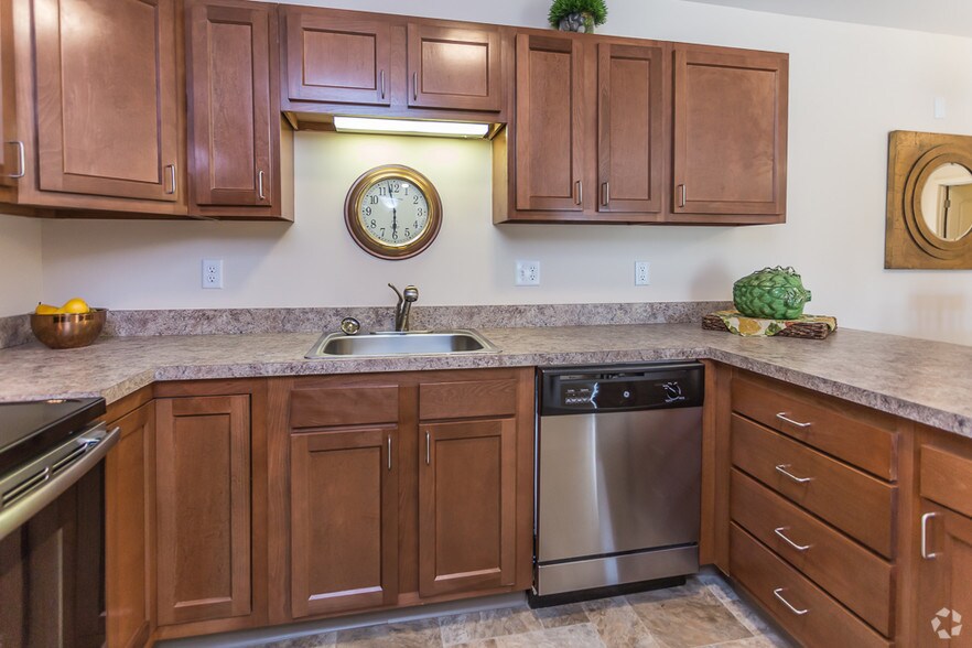 Glenwood Square Senior Apartments in Twinsburg, OH