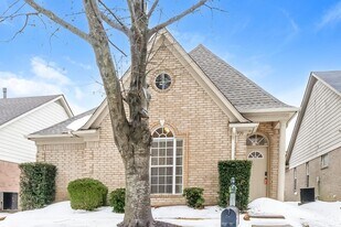 920 Spanish Trail Ln in Cordova, TN - Building Photo