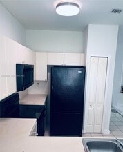 1663 SE 29th St in Homestead, FL - Building Photo - Building Photo