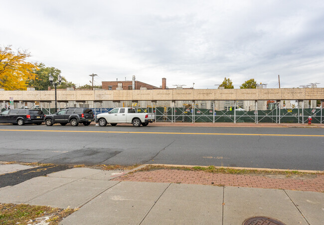 Meridia Bound Brook in Bound Brook, NJ - Building Photo - Building Photo