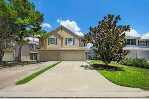 16546 Cairngrove Ln in Houston, TX - Building Photo