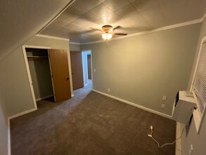 101 E High St in Eldon, MO - Building Photo - Building Photo