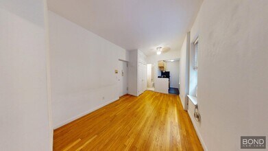 425 E 65th St in New York, NY - Building Photo - Building Photo