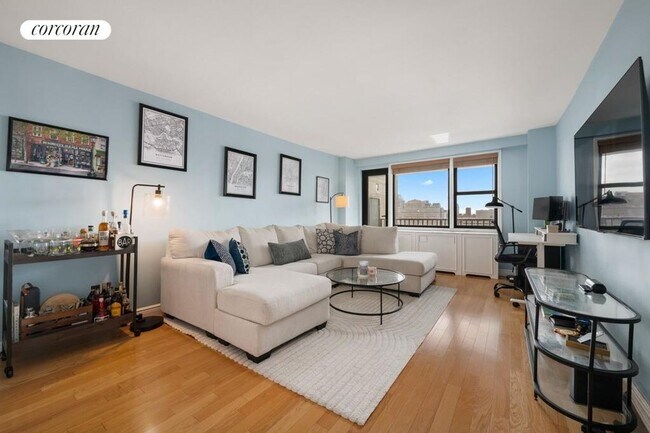 145 E 15th St in New York, NY - Building Photo - Building Photo