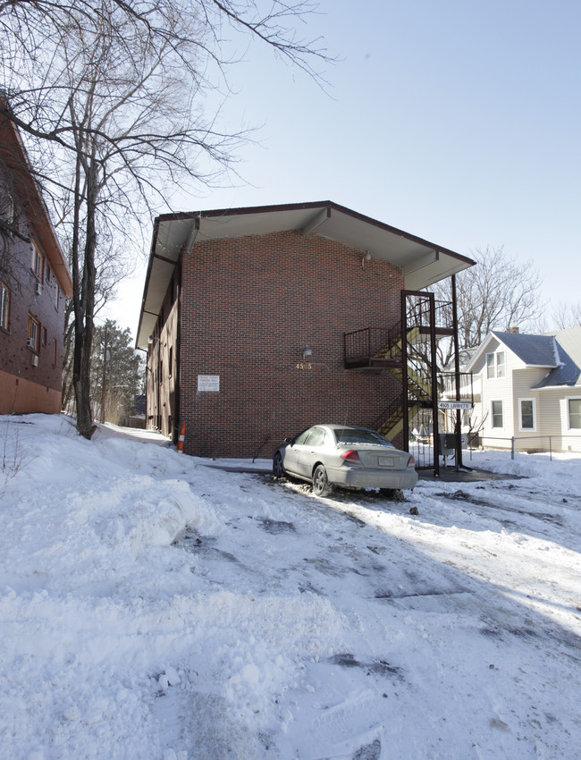 Halford Apartments in Omaha, NE - Building Photo - Building Photo