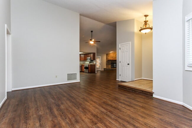 9119 Lansburgh Ct in Indianapolis, IN - Building Photo - Building Photo